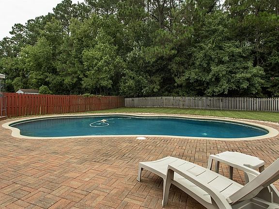 021_Pool