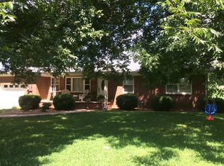 3724 Penile Hill Rd, Decherd, TN 37324