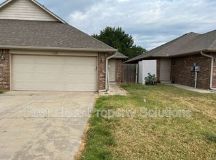 129 Ashley Dr, Edmond, OK 73003