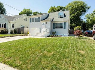 816 Center St, Red Bank, NJ 07701