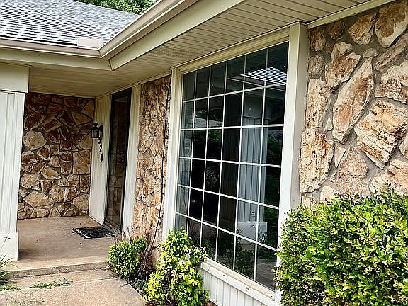 2nd image of 2529 Indian Creek Ct
