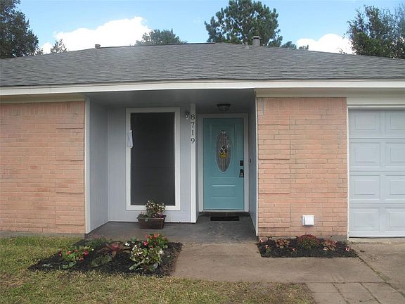 2nd image of 8719 Noble St