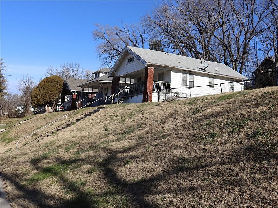 1st image of 4205 Olive St