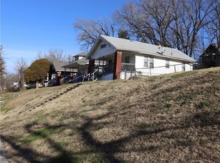 4205 Olive St, Kansas City, MO 64130
