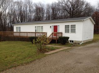 6745 Coon Hill Rd, Munith, MI 49259