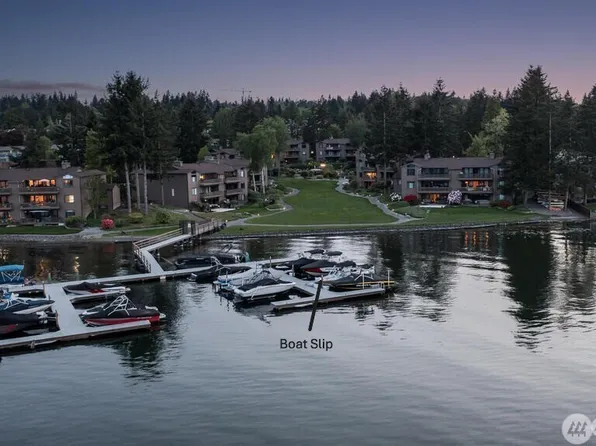 17498 NE 40th Place #I1, Redmond, WA 98052