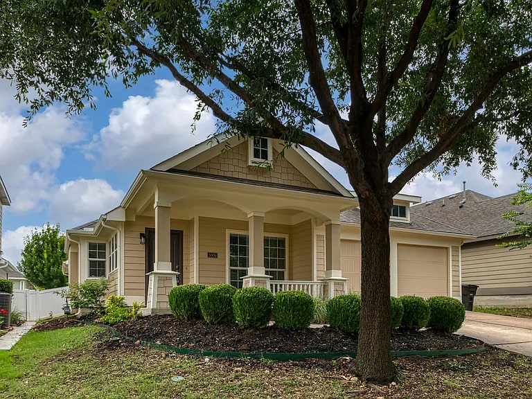 5005 Cassidy Ln — Photo 3