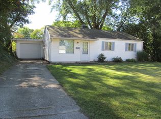 914 Golfview Ln, South Bend, IN 46614
