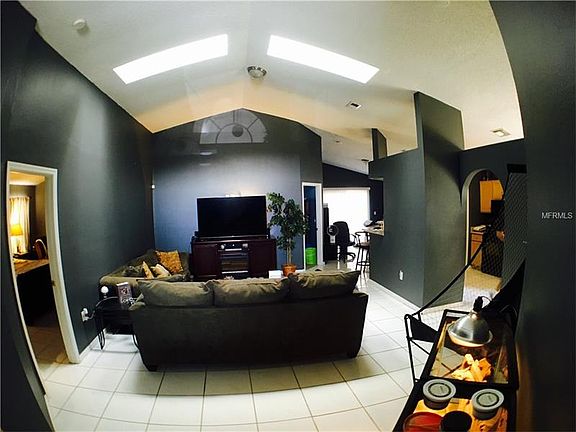 4th image of 2401 Northfolk Ct