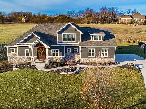 3rd image of 664 Grand Wood Ct