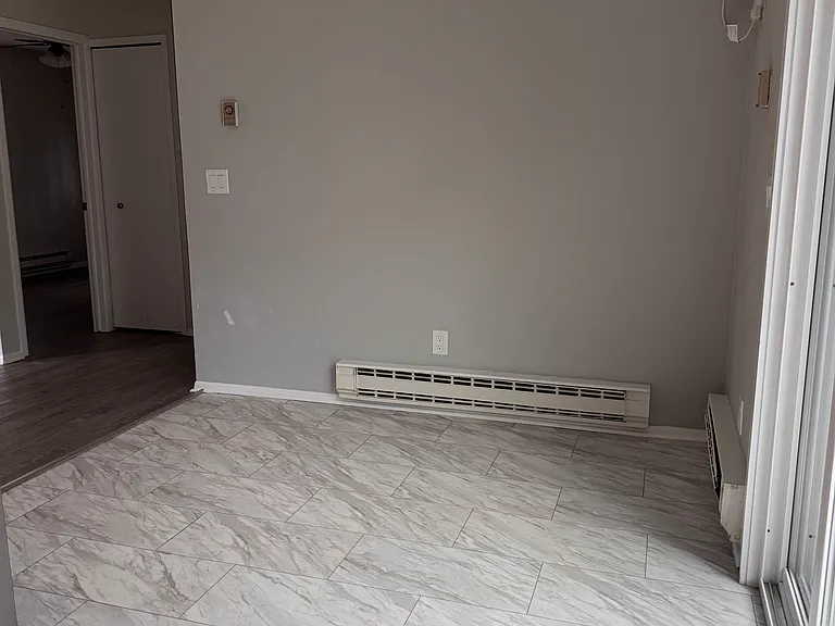 501 Fowler St — Photo 12