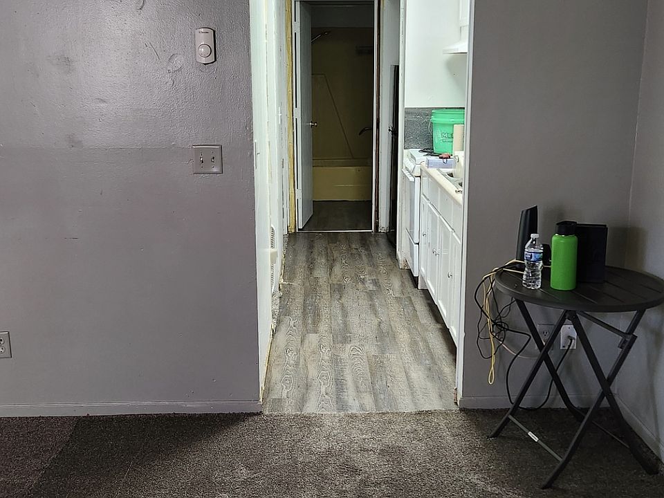 Hallway kitchen to bathroom pictures will be updated. We are putting new flooring toilet and painting in the bathroom.