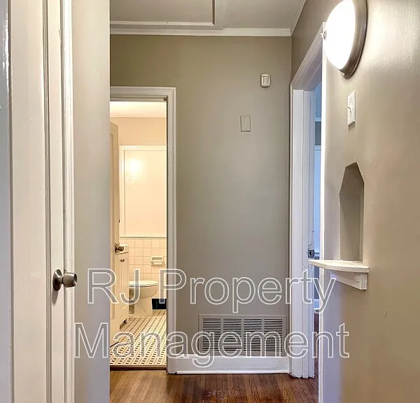 1598 Marianna St — Photo 10