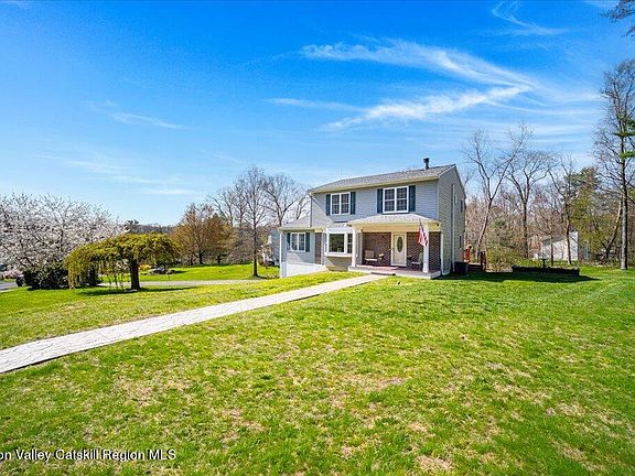 5th image of 6 Fieldstone Drive