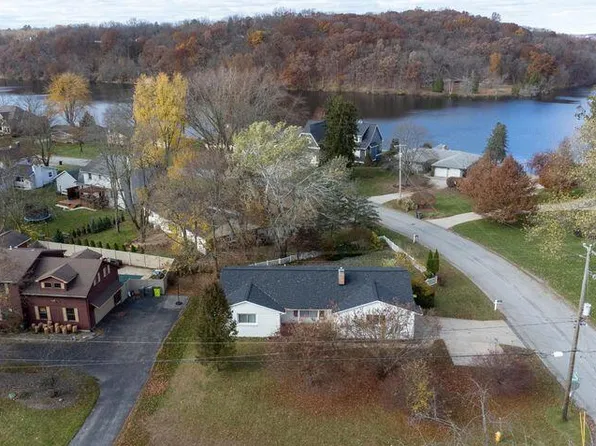 1065 Thornapple River Dr SE, Ada, MI 49301