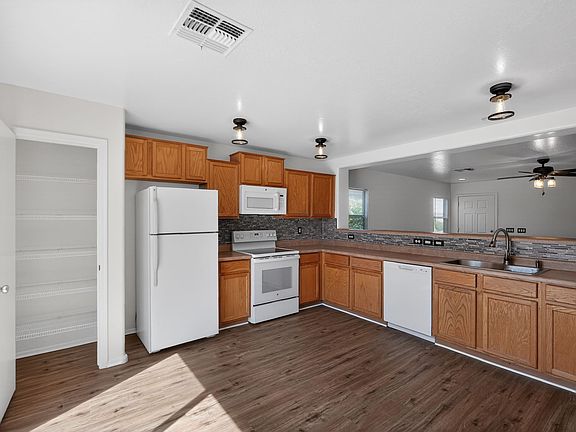 4th image of 11611 W Palo Verde Ave