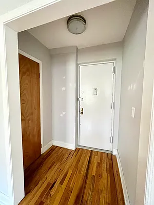 Rented by BRICK & GALO REALTY CORP | media 28