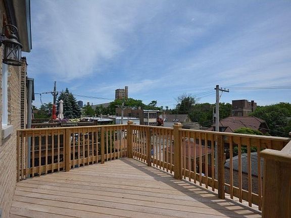 4th image of 1723 W Bryn Mawr Ave #3
