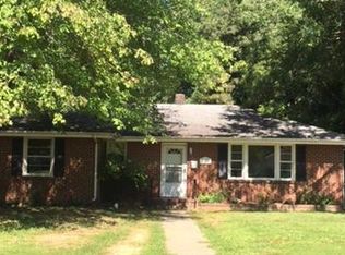 210 Ridge Rd, Colonial Heights, VA 23834