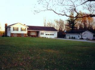 4120 S Hilton Park Rd, Fruitport, MI 49415