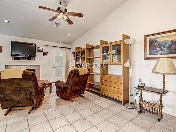 3rd image of 5504 Lochmor Ave