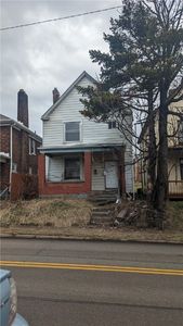 958 5th Ave, East Mc Keesport, PA, 15035