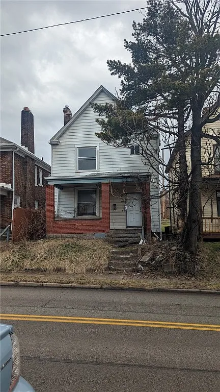 958 5th Ave photo 1