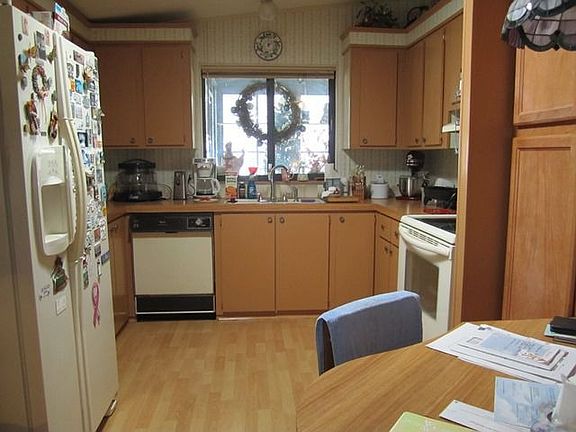 2nd image of 161 Sea Fern Dr