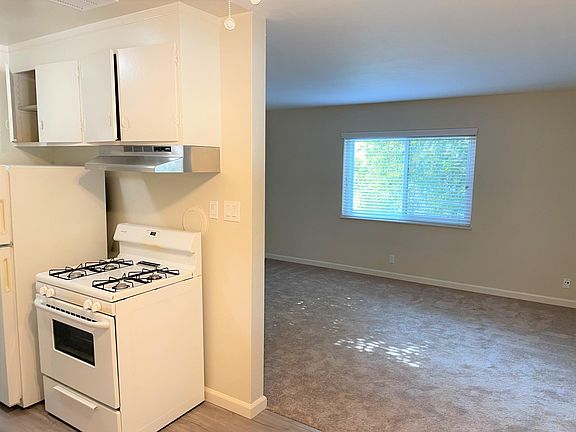 5th image of 241 W Maude Ave #1-3-6