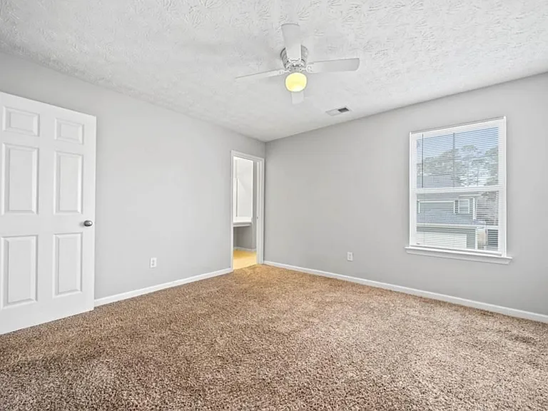 3050 Raven Trce — Photo 16