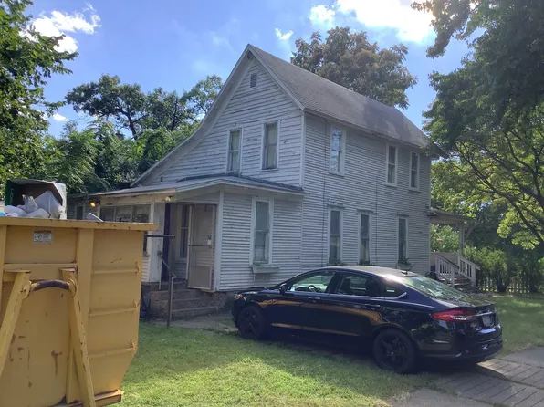 1300 Eastern Ave SE, Grand Rapids, MI 49507