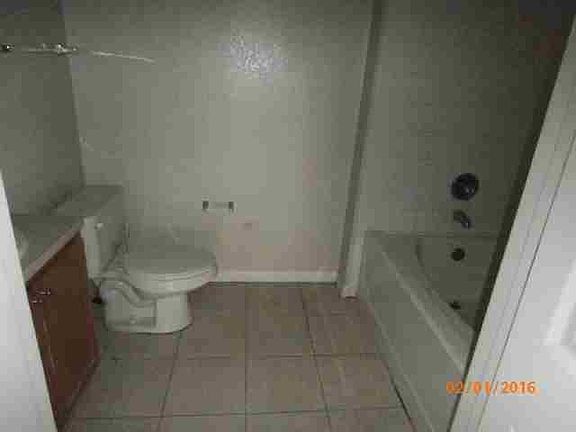 2nd image of 2532 Grand Central Pkwy APT 20