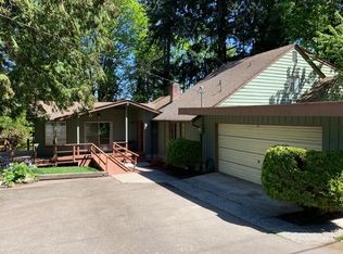 12018 Sunrise Dr NE, Bainbridge Island, WA 98110