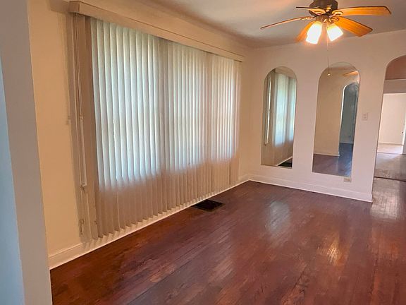 3rd image of 14110 S Edbrooke Ave
