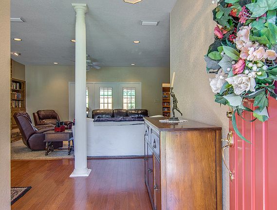 2nd image of 3559 Battle Creek Ct
