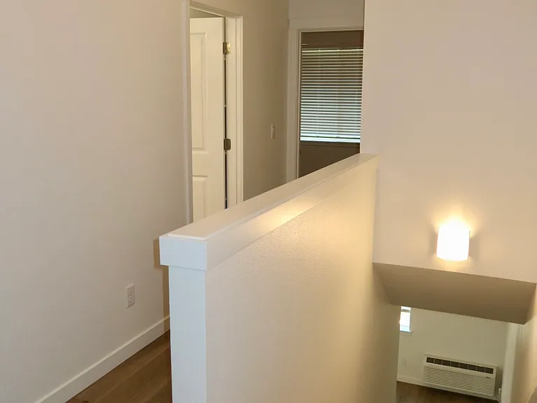 723 Elkins Way SE — Photo 16