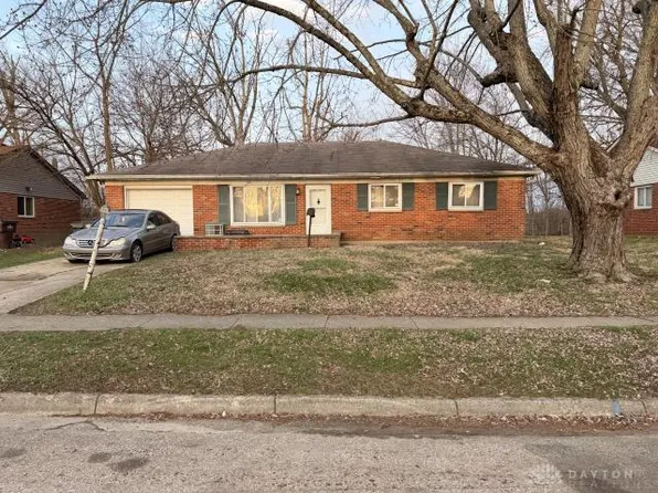 325 Stubbs Dr, Dayton, OH 45426