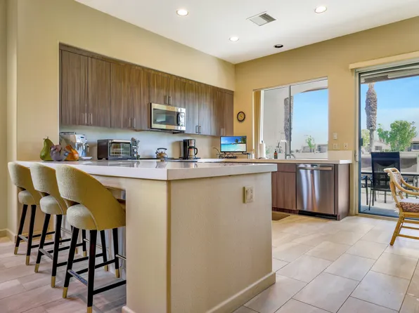 125 Rain Bird Cir, Palm Desert, CA 92211