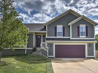 18911 W 160th Ter, Olathe, KS 66062