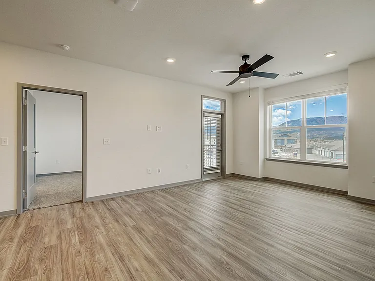 Alta25 Luxury Apartment Homes — Photo 36