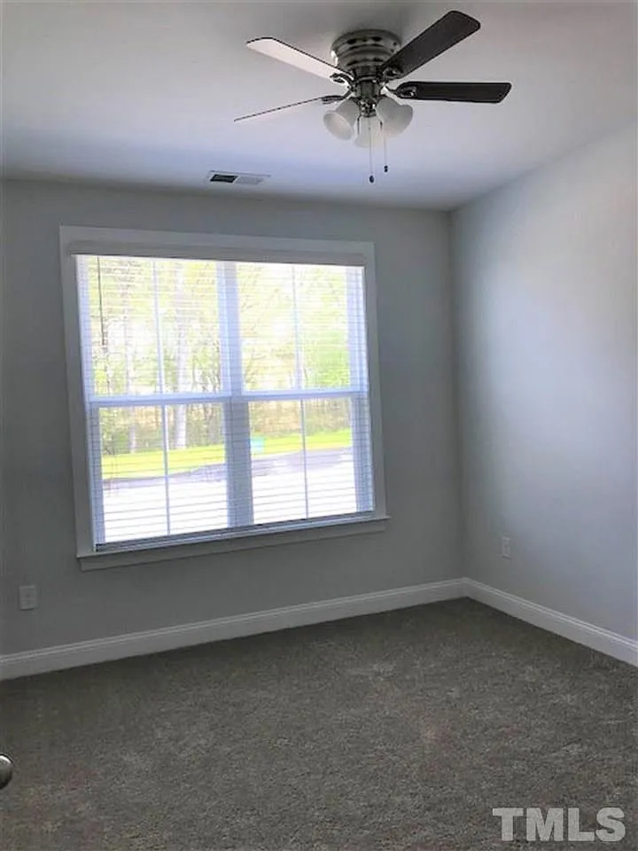 4 bed, 3.0 bath, 2780 sqft, $2,850 — Photo 4