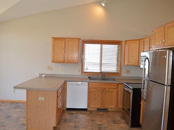 5th image of 12771 Jonquil St NW