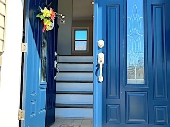 44 Saint John St, Little Ferry Boro, NJ 07643