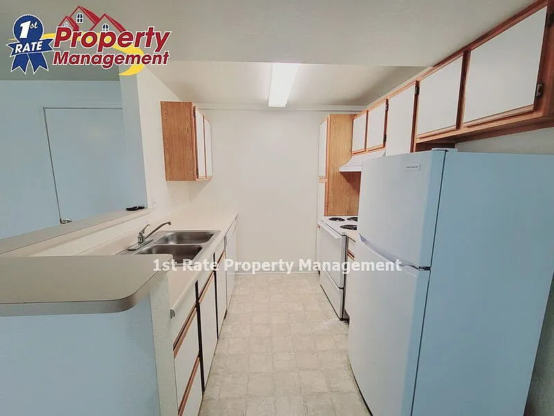 2 bed, 2.0 bath, 947 sqft, $1,445 — Photo 4