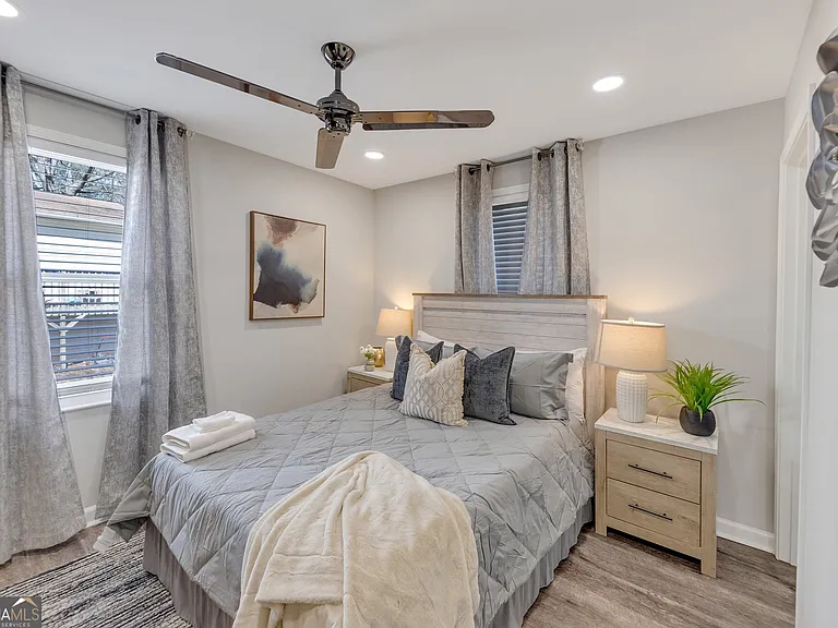 155 Parkview Dr SE — Photo 15