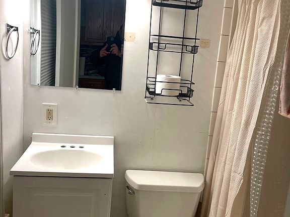 5th image of 6 Genesee Ave #1L