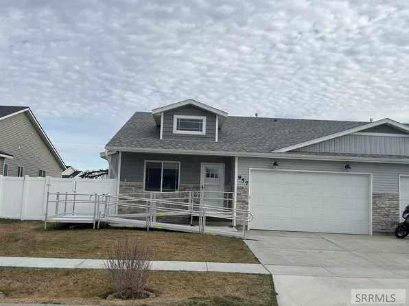 957 Pinewood St, Chubbuck, ID 83202