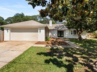 2830 Via Roma Ct, Gulf Breeze, FL 32563