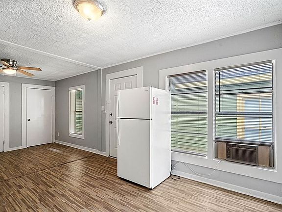 4th image of 3116 Avenue L APT 7