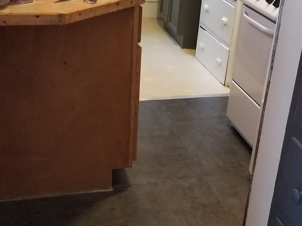 2nd image of 166 1/2 N Prospect St